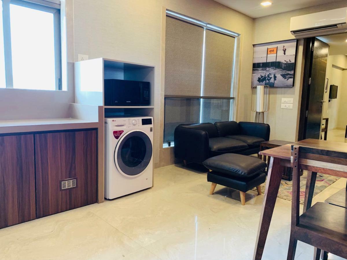 Theory9 Premium Service Apartments Khar Мумбай Екстериор снимка